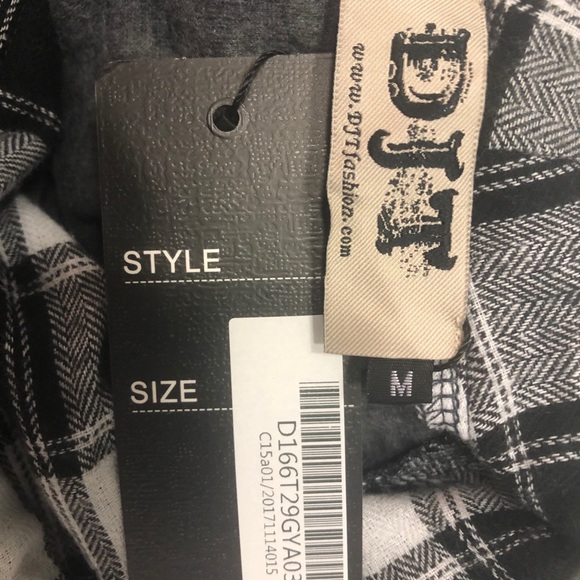 DJT Women’s Funnel neck check contrast pullover - Picture 6 of 6